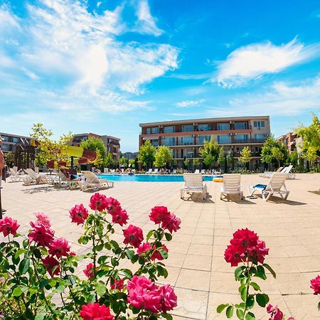 Holiday Garden Resort Sunny Beach Exterior photo