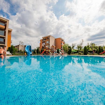 Holiday Garden Resort Sunny Beach Exterior photo