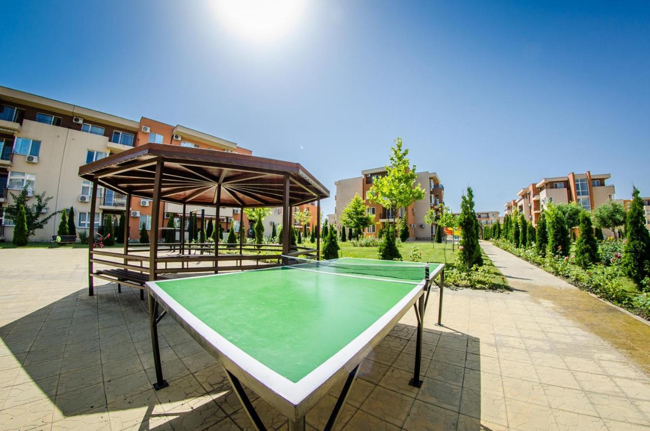 Holiday Garden Resort Sunny Beach Exterior photo